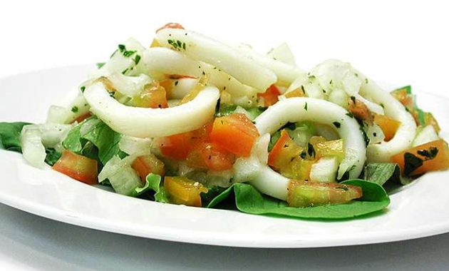Receita de Salada com lulas ao vinagrete