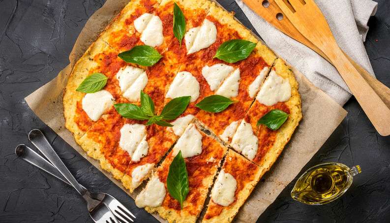Receita de pizza Low Carb com massa vegana